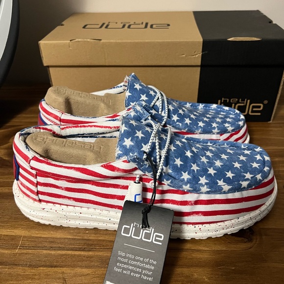 Hey Dude Stars and Stripes Shoes - Picture 5 of 8
